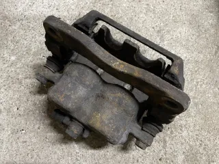  Суппорт тормозной передний правый Subaru Forester SF Арт 2375ESU