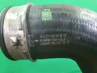 A 211 528 24 82 Q2 Патрубок интеркулера Mercedes E W211 Арт 94593356, вид 2