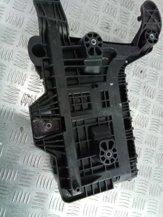 1K0915333H Полка аккумулятора Volkswagen Passat B6 Арт 94593802, вид 5