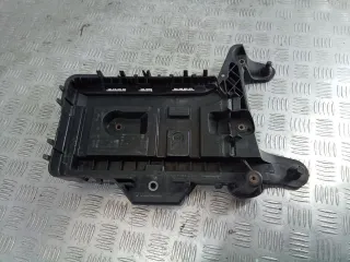 1K0915333H Полка аккумулятора Volkswagen Passat B6 Арт 94593802, вид 1
