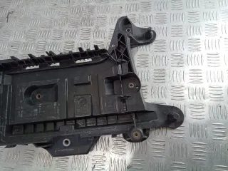 1K0915333H Полка аккумулятора Volkswagen Passat B6 Арт 94593802, вид 3