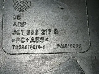 3C1858217B Накладка декоративная на торпедо Volkswagen Passat B6 Арт 94596815, вид 8