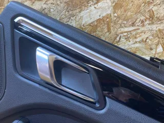 95B867306M Обшивка двери задней правой (дверная карта) Porsche Macan Арт 39368845, вид 3