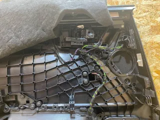 95B867306M Обшивка двери задней правой (дверная карта) Porsche Macan Арт 39368845, вид 17