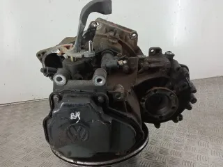 CZM,07106 КПП механическая (МКПП) 5-ступенчатая Volkswagen Golf 4 Арт 1104548, вид 3