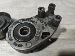 054903133 Натяжитель ремня генератора Audi 100 C4 Арт 94611046, вид 1