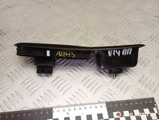 26267 Кнопка стеклоподъемника переднего правого Peugeot 406 Арт A27673_1, вид 3