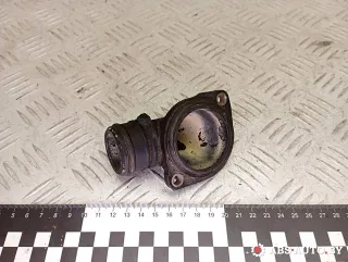 037121121A Фланец (тройник) системы охлаждения Volkswagen Passat B3 Арт A27128_5, вид 3