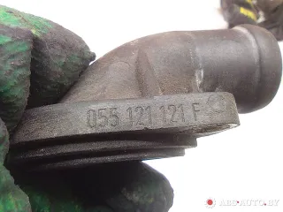 055121121F Фланец (тройник) системы охлаждения Volkswagen Multivan T4 Арт A27120_6, вид 4