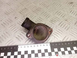 055121121F Фланец (тройник) системы охлаждения Audi 80 B3 Арт A127118_1, вид 3