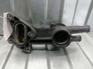 03С121111В Корпус термостата Volkswagen Polo 4 Арт 7856, вид 2