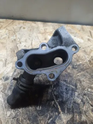  Фланец (тройник) системы охлаждения Ford Focus 2 Арт 13912, вид 5