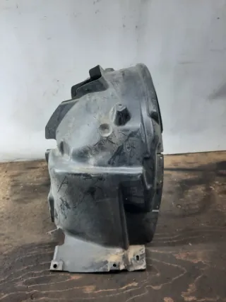 7059372 Защита арок передняя правая (подкрылок) BMW 1 E81/E82/E87/E88 Арт 15826, вид 1