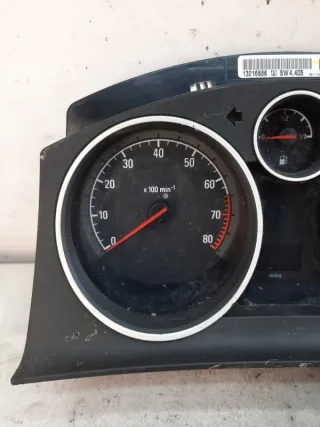 13216686 Щиток приборов (приборная панель) Opel Astra H Арт 24632, вид 2