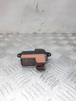 GP9G66380 Кнопка стеклоподъемника заднего правого Mazda 3 BK Арт 27225, вид 5