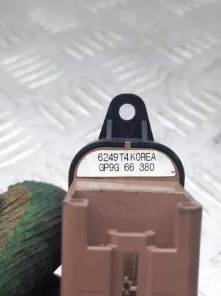 GP9G66380 Кнопка стеклоподъемника заднего правого Mazda 3 BK Арт 27225, вид 6