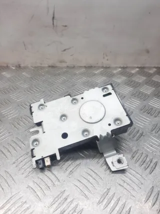 8P4035225D Усилитель антенны Audi A3 8P Арт 29621, вид 6