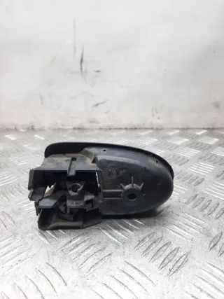 692050D90 Ручка внутренняя передняя правая Toyota Yaris 2 Арт 29729, вид 3