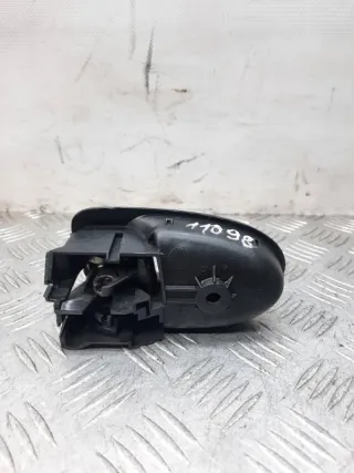 692050D90 Ручка внутренняя передняя правая Toyota Yaris 3 Арт 29942, вид 3