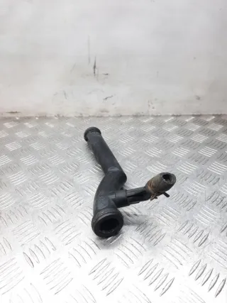 03E121065A Трубка охлаждающей жидкости пластиковая Volkswagen Polo 3 Арт 31083, вид 4