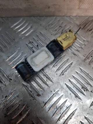 98582AX300 Датчик удара Nissan Micra K12 Арт 31471, вид 3