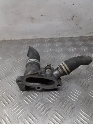  Фланец (тройник) системы охлаждения Ford Focus 2 Арт 32907, вид 3