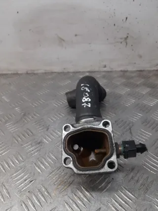 PEQ100710 Фланец (тройник) системы охлаждения Rover 45 Арт 33215, вид 5