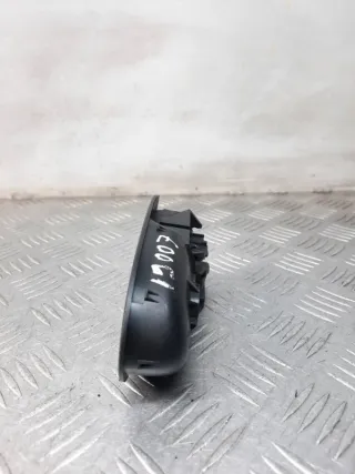692060D90 Ручка внутренняя передняя левая Toyota Yaris 2 Арт 33886, вид 4