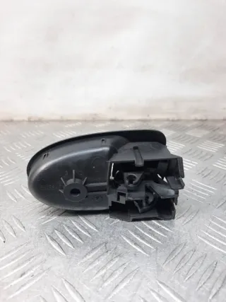 692060D90 Ручка внутренняя задняя левая Toyota Yaris 2 Арт 33889, вид 3