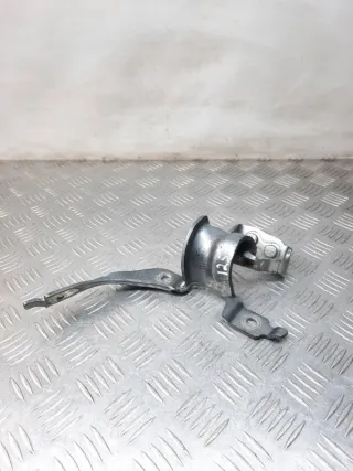 8E9827300F Петля крышки багажника Audi A4 B7 Арт 33936, вид 1