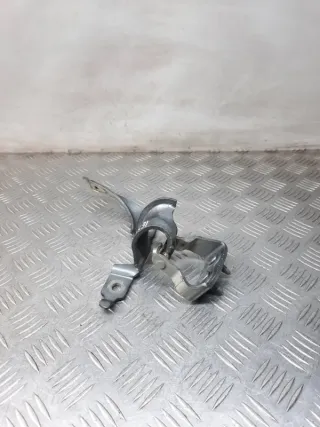8E9827300F Петля крышки багажника Audi A4 B7 Арт 33936, вид 2
