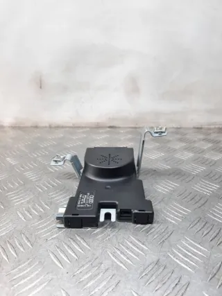 8P4035225 Усилитель антенны Audi A3 8P Арт 34364, вид 3