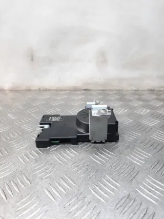 8P4035225 Усилитель антенны Audi A3 8P Арт 34364, вид 4