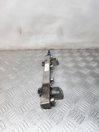 6M8G9D280AA Топливная рампа Mazda 5 1 Арт 34787, вид 2