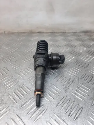 0414720215 Форсунка Volkswagen Golf 5 Арт 35782, вид 2