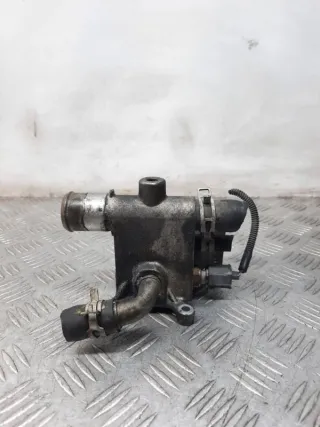 1S7G8K556AH Фланец (тройник) системы охлаждения Volvo V50 Арт 36508, вид 1