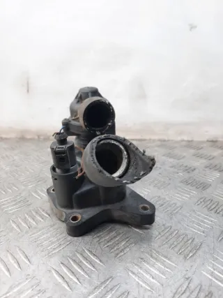 03C121111B Корпус термостата Volkswagen Polo 4 Арт 39268, вид 2