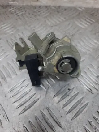  Личинка замка багажника Audi A4 B6 Арт 40116, вид 5