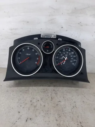 13267546 Щиток приборов (приборная панель) Opel Astra H Арт 41108, вид 1