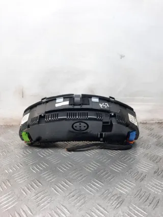 8H0920951E Щиток приборов (приборная панель) Audi A4 B7 Арт 42254, вид 3