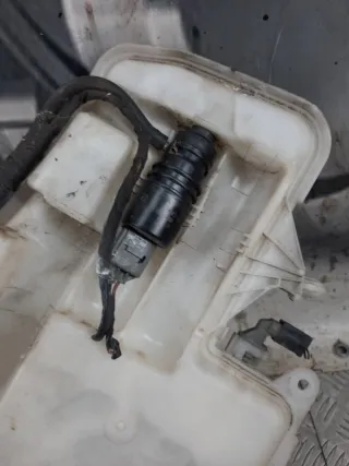 7068998 Бачок омывателя BMW 3 E90/E91/E92/E93 Арт 43122, вид 8