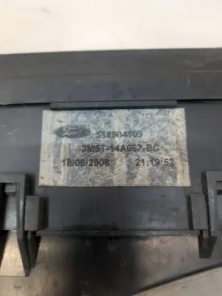 3m5t14a057bc Блок предохранителей Ford Focus 2 restailing Арт 45205, вид 8