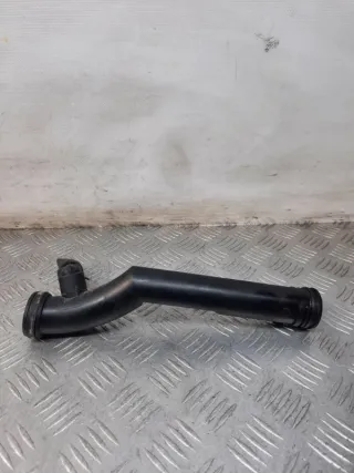 03D121026F Трубка охлаждающей жидкости пластиковая Volkswagen Polo 3 Арт 45721, вид 1