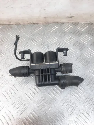 64116931708 Кран печки (отопителя) BMW 6 E63/E64 Арт 46440, вид 1