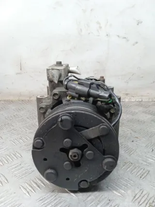 YS4H19D629AB Компрессор кондиционера Ford Focus 1 Арт 46565, вид 2