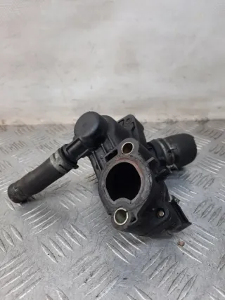 2S4Q9K478AD Корпус термостата Ford Focus 2 Арт 46748, вид 2