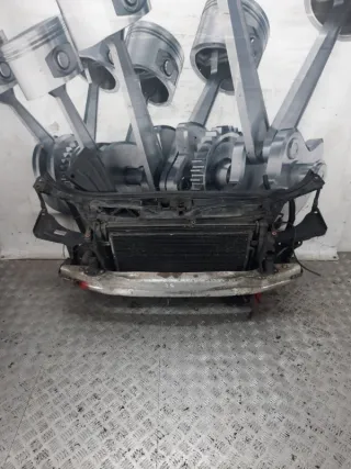  Передняя панель крепления облицовки (телевизор) Audi A4 B7 Арт 46977, вид 1