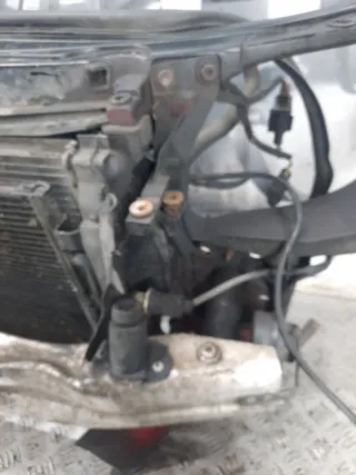  Передняя панель крепления облицовки (телевизор) Audi A4 B7 Арт 46977, вид 8
