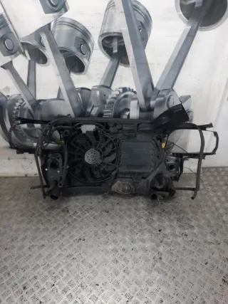  Передняя панель крепления облицовки (телевизор) Audi A4 B7 Арт 46977, вид 14