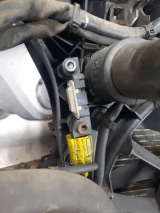  Передняя панель крепления облицовки (телевизор) Audi A4 B7 Арт 46977, вид 19